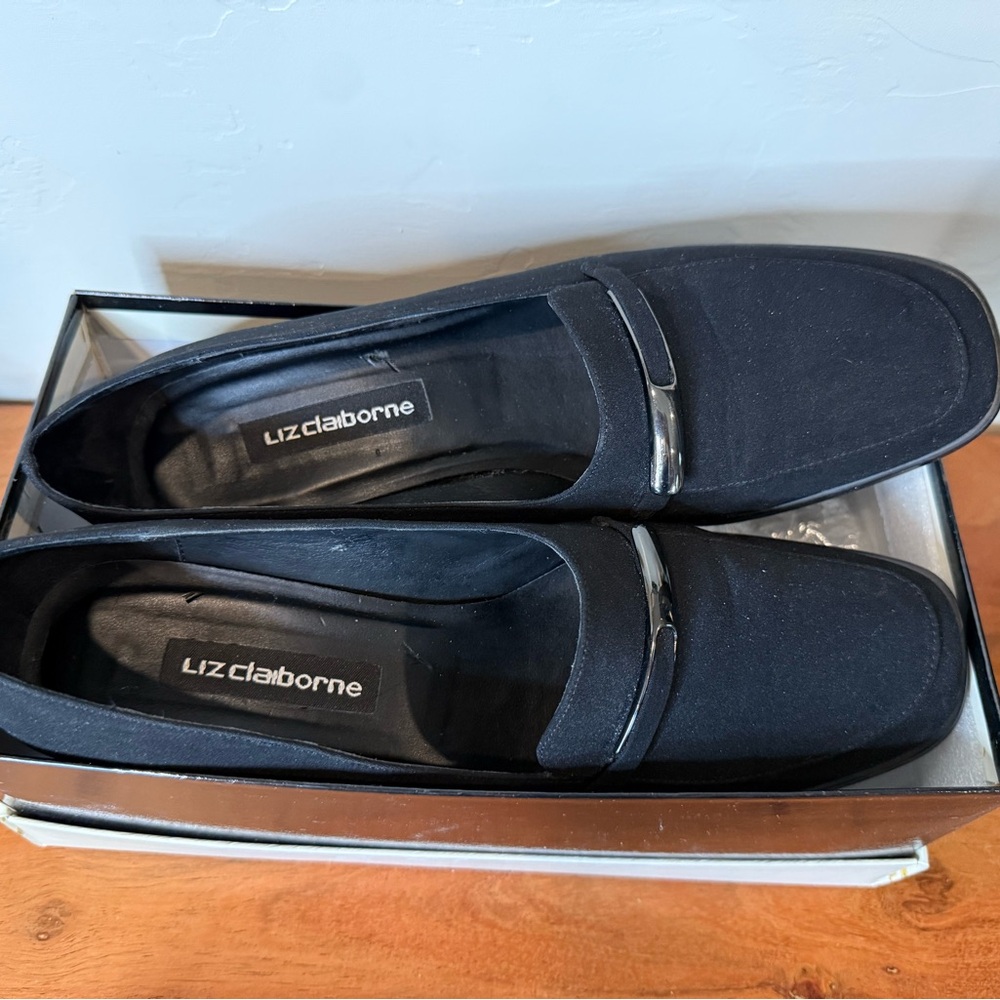 Liz Claiborne Black heels loafers Minimalist Design Sz‎ 10